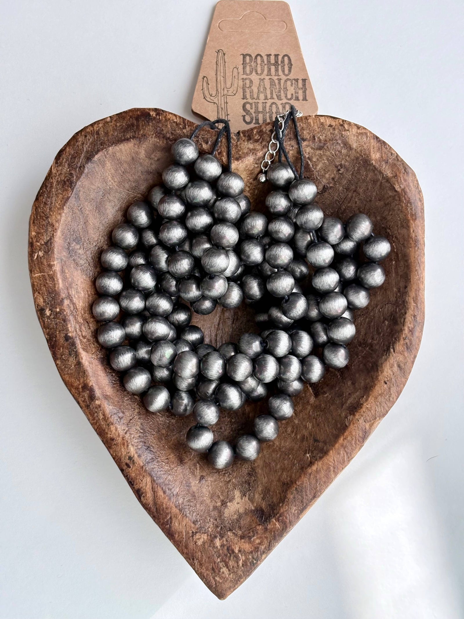 3 Layered Western Style 10mm Navajo Pearl Bead Necklace