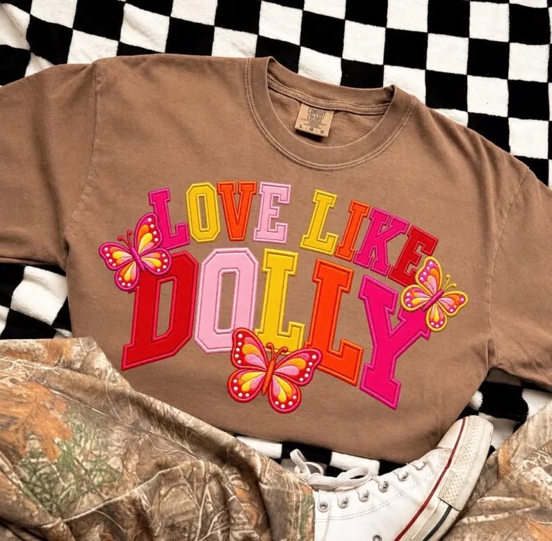 Love Like Dolly Graphic Tee