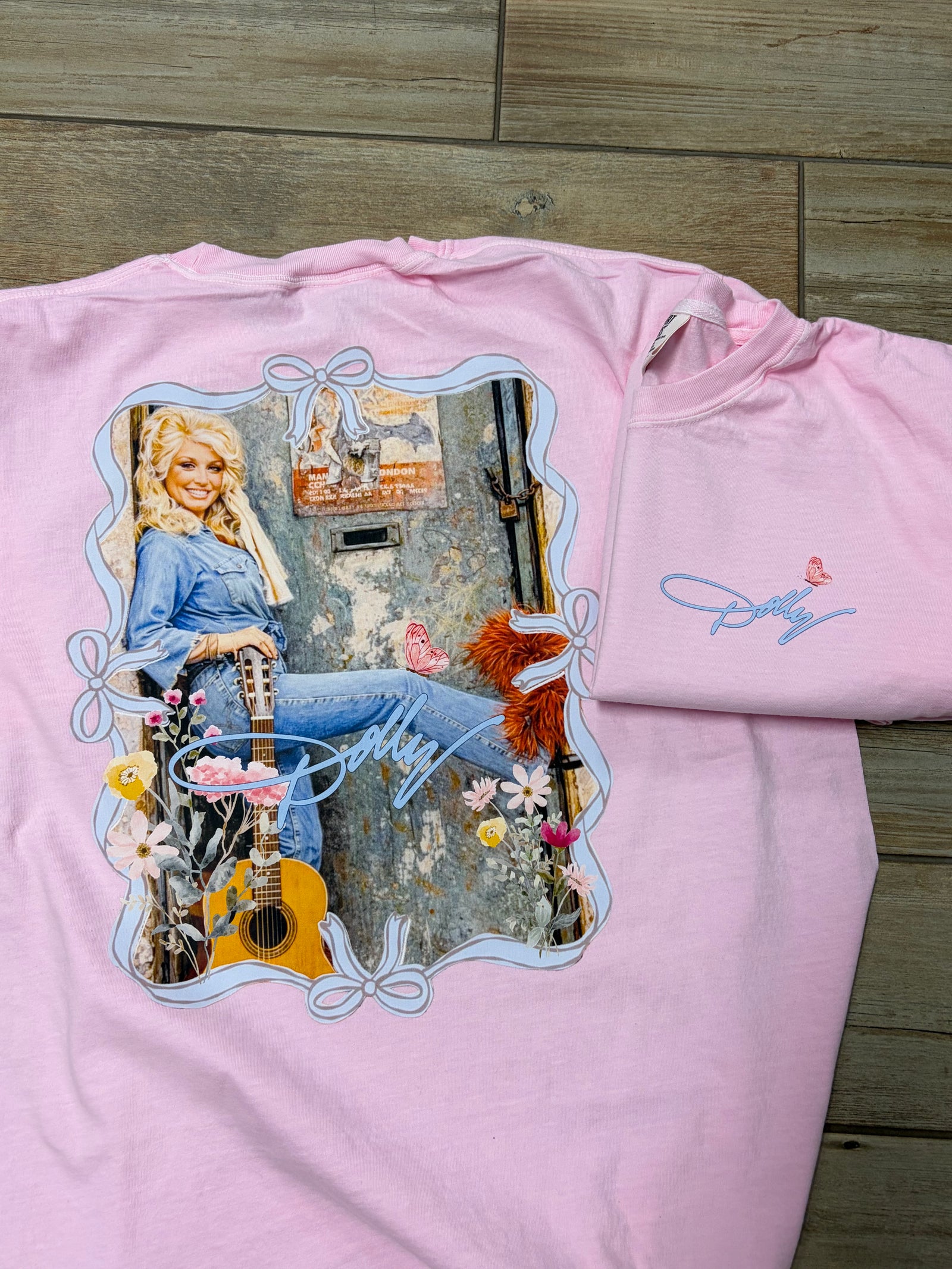 Dolly with Bow Graphic Tee