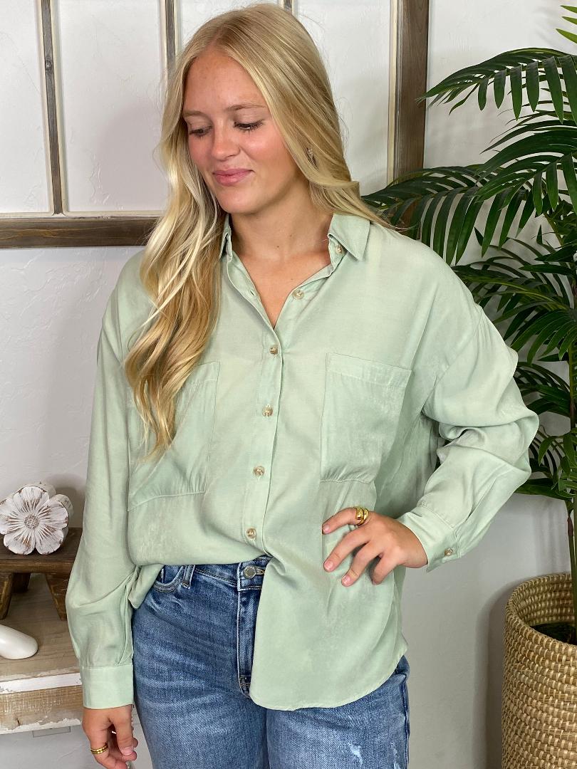 Oversized Button Top in 3 Colors S-3XL