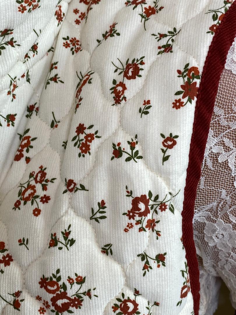 Floral Quilted Zip Up Vest with Cream & Dark Rust