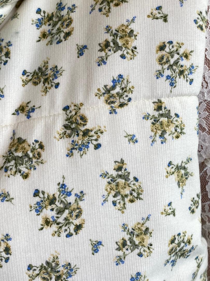 Floral Zip Up Puffer Vest with Cream and Blue