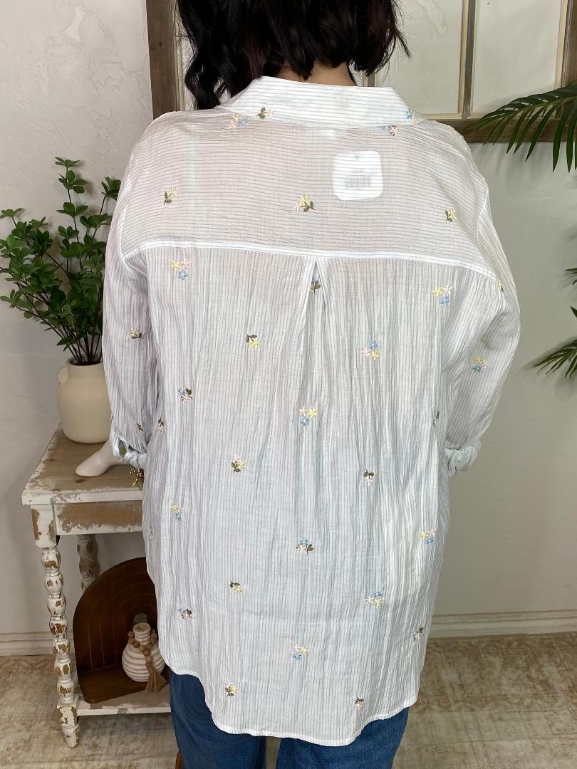 Blue and White Pinstripe Button Down Shirt with Embroidered Flowers S-3XL