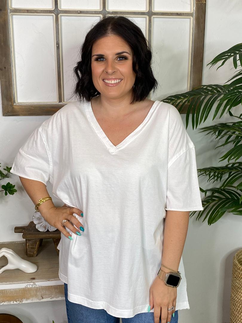 V-Neck Vintage Tee in 4 Colors - Curvy Sizes