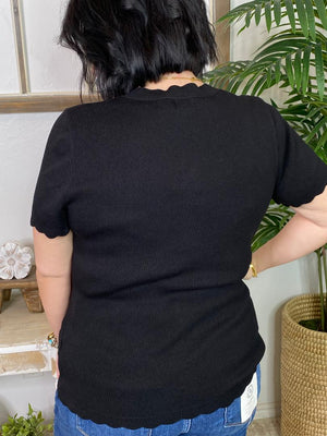 Scalloped Cardigan in 4 Colors - Curvy Sizes