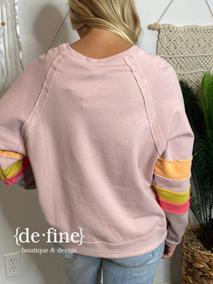 Sweatshirt in 2 Colors with Raw Colorblock Sleeves