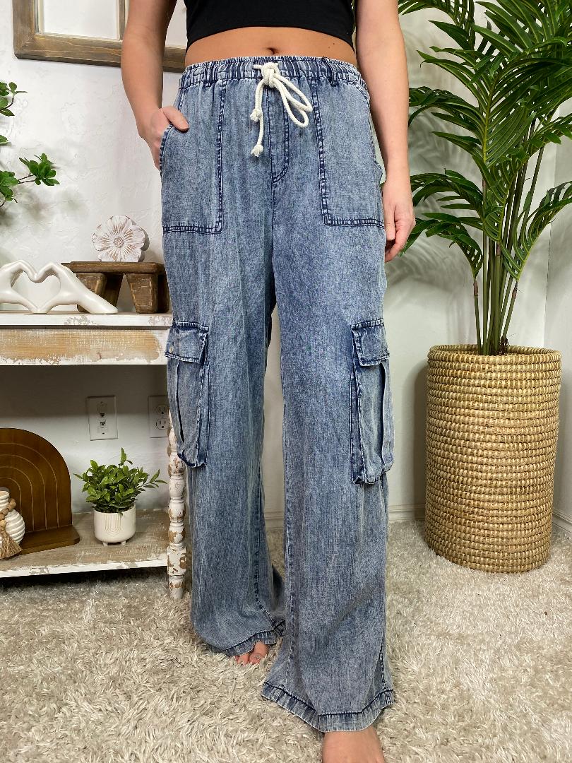 Mineral Washed Cargo Denim Wide Pants