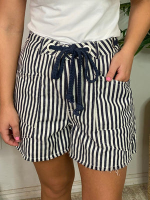 Mineral Washed Baggy Striped Shorts with Rope Belt in Red or Navy