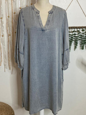 Light Wash Denim V-Neck Dress in Curvy