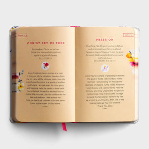 DaySpring A Prayer a Day for Mothers Devotional