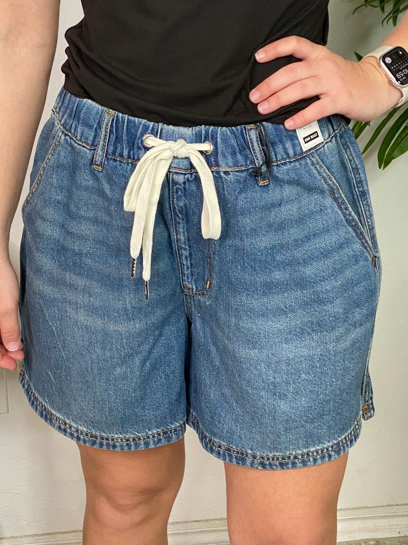 Judy Blue HW Baggy Shorts Featherweight