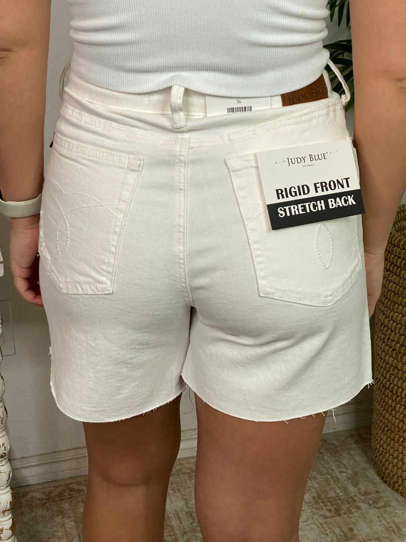 Judy Blue White Rigid Magic Dad Shorts with Cell Phone Back Pocket