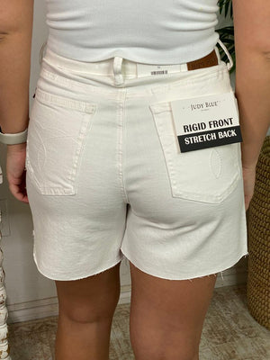 Judy Blue White Rigid Magic Dad Shorts with Cell Phone Back Pocket