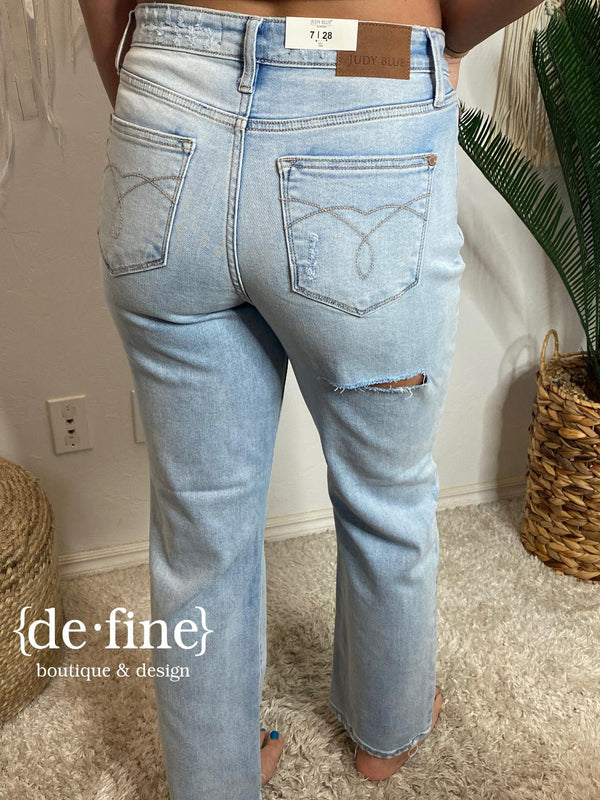 Judy Blue Heavy Destroy Straight Leg Jeans