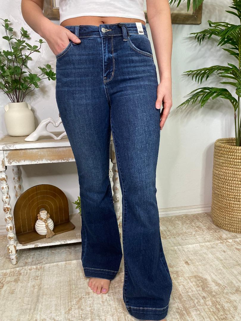 Judy Blue HW Trouser Flare Jeans in Regular & Curvy