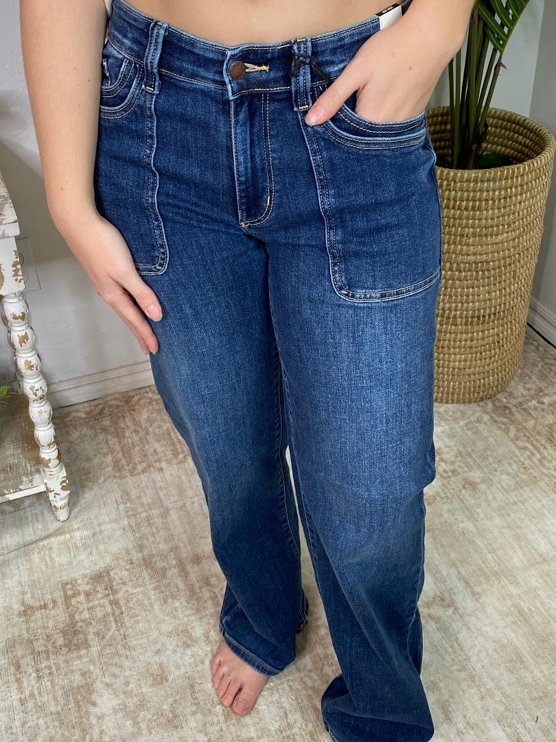 Judy Blue Mid Rise 2 Pocket Straight Jeans in Regular & Curvy