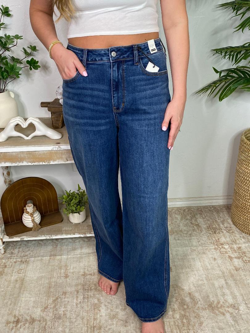 Judy Blue HW Wilhelmina Baggy Jeans Regular & Curvy
