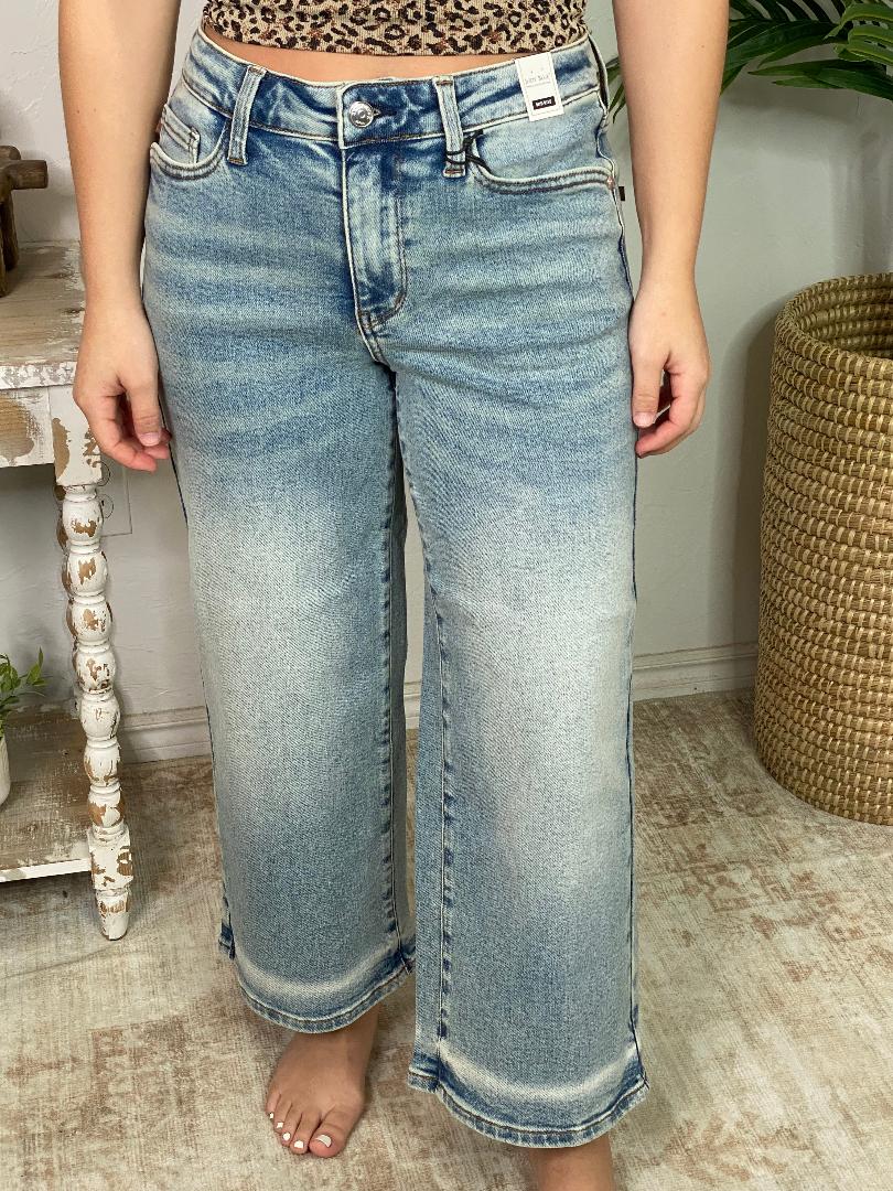 Judy Blue Mid Rise Wide Crop