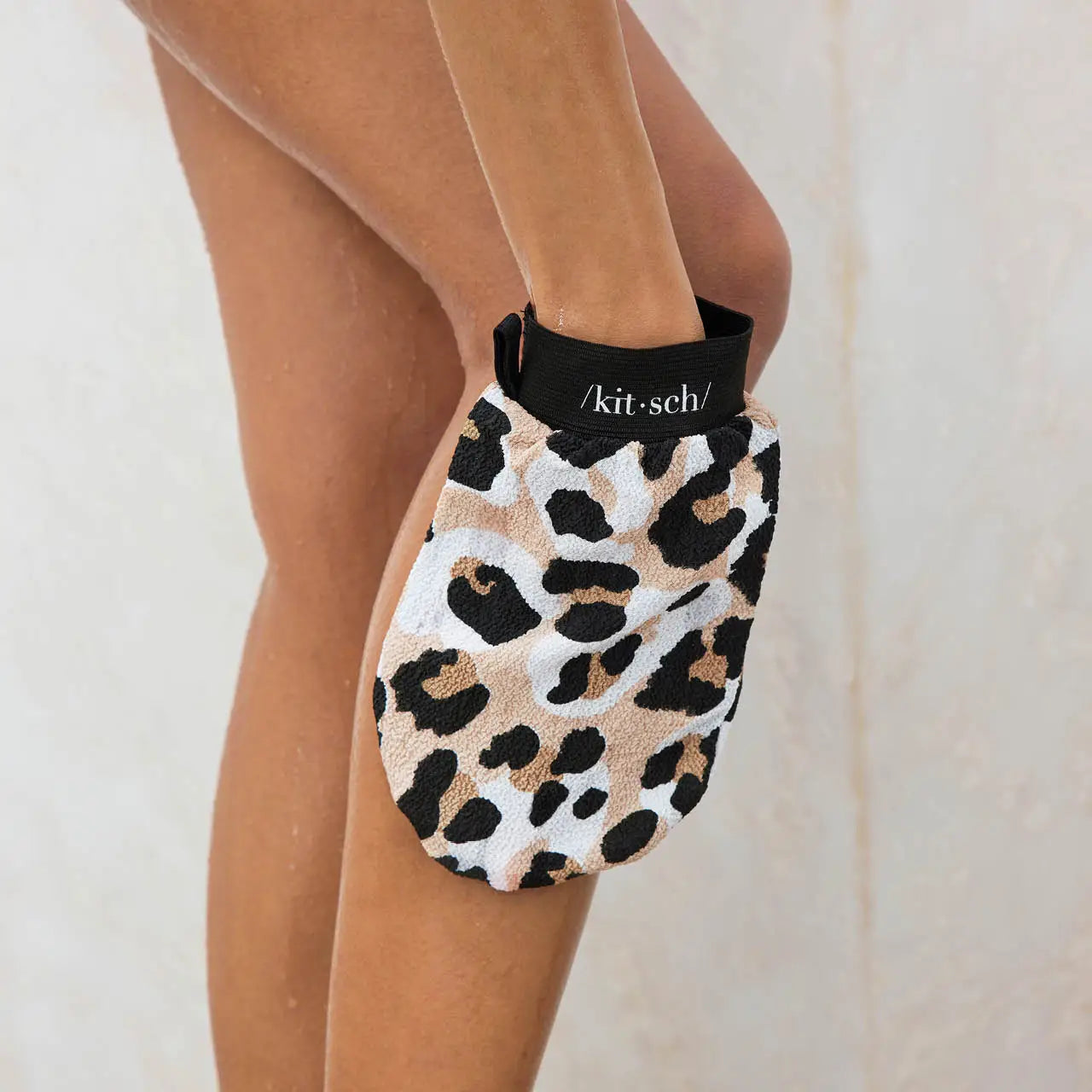 Kitsch Eco-Friendly Exfoliating Glove - Leopard Print