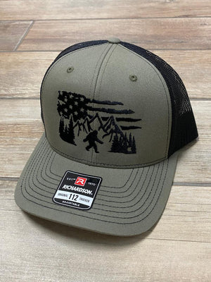 Bigfoot with Flag & Mountains Backgroup Snapback Hats