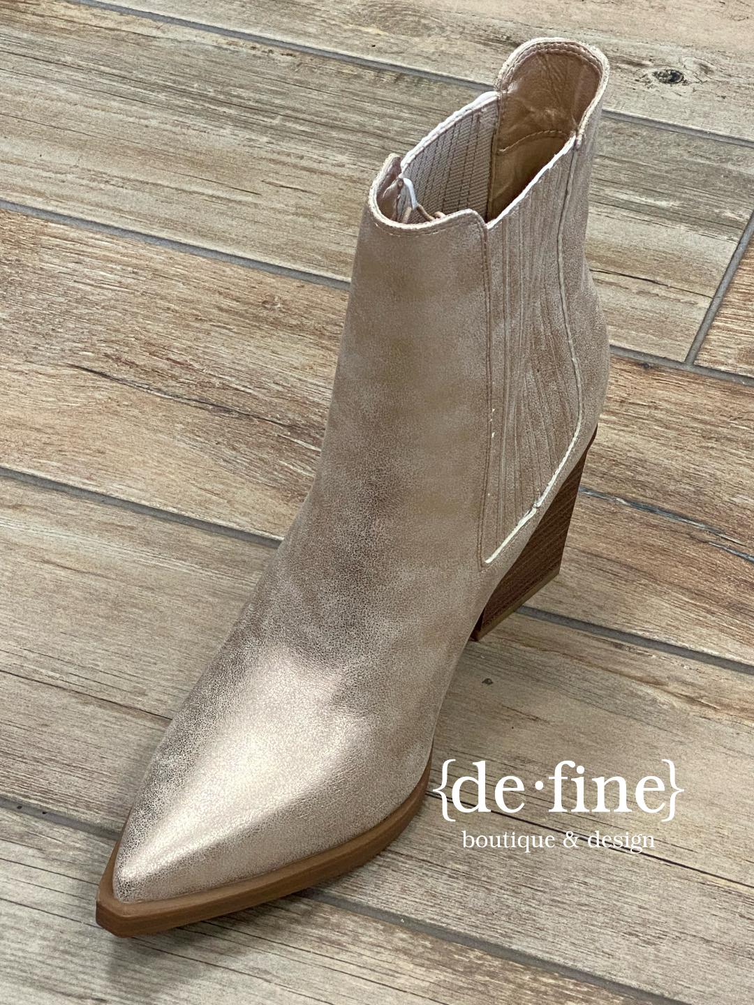 So fun!!  Mia Prairie Gold Luster Booties!!!