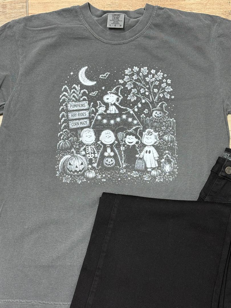 Peanuts Black and White Graphic Tee