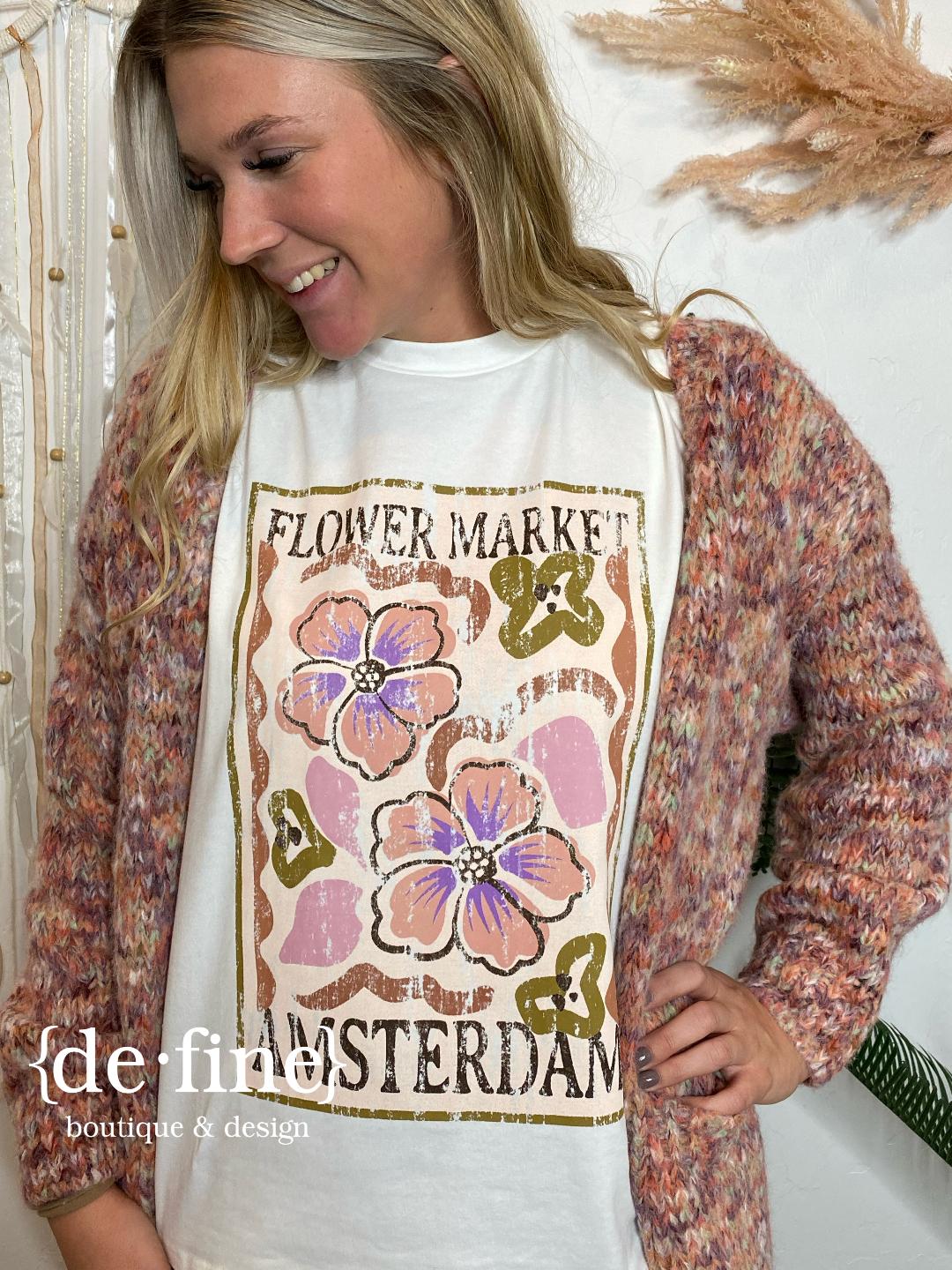 Flower Market Graphic Tee in Regular & Curvy