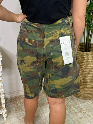 Risen Slouchy Jorts in Camo Print and Eyelet Waistband Detail S-3XL