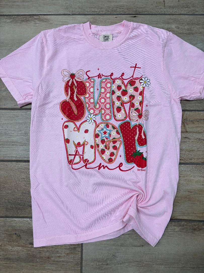 Sweet Summertime Strawberry Graphic Tee in Pepper or Blossom