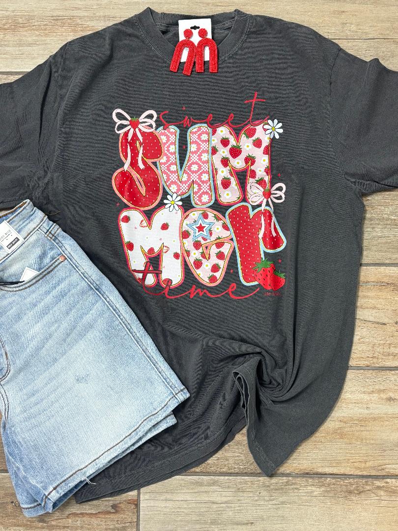 Sweet Summertime Strawberry Graphic Tee in Pepper or Blossom