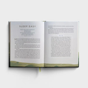 DaySpring PRAY: Daily Moments to Quiet Your Mind and Center Your Soul