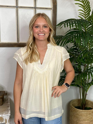 V-Neck Top with Scalloped Trim Details in 3 Colors S-2XL