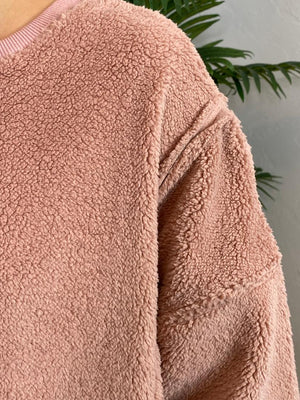 Fuzzy Sweatshirt in 3 Colors