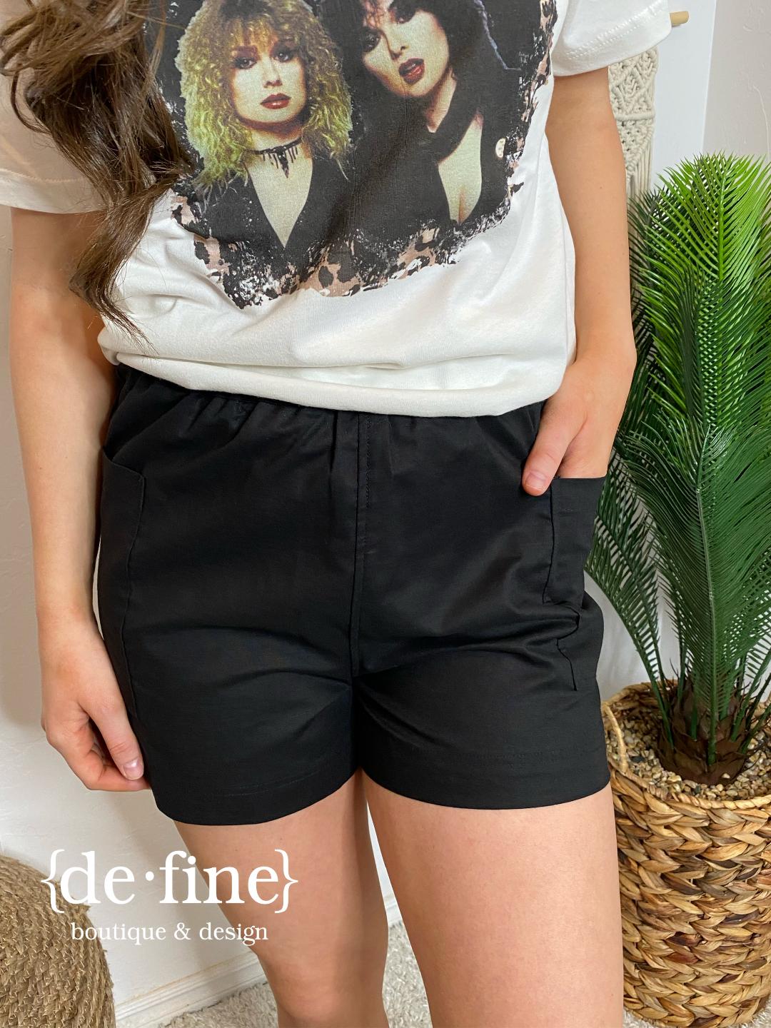 Casual Shorts in Black or Kelly Green